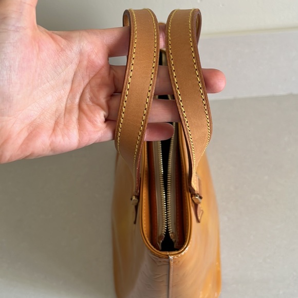 Louis Vuitton Vernis Houston Sholder Bag - Picture 7 of 17